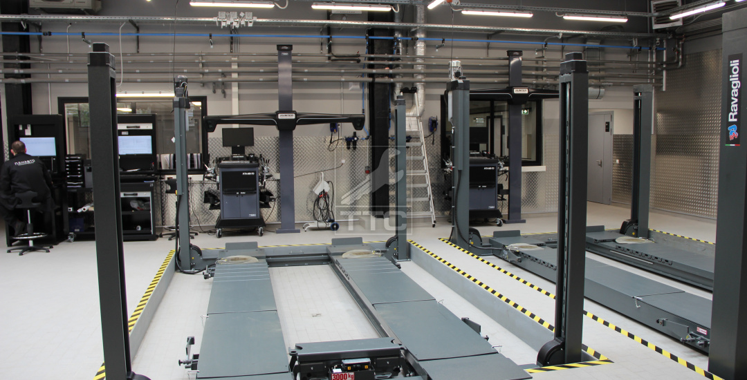 Mercedes-Benz - "Панавто Сити" (Фотография - 3)